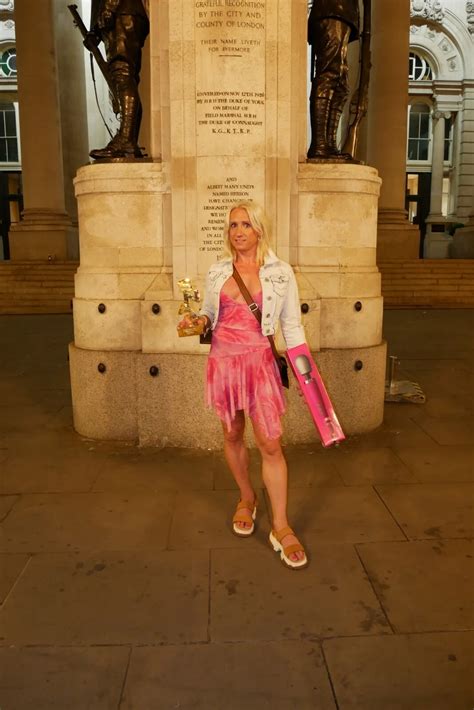 UK Trans Performer Of The Year Nude Pics XHamster