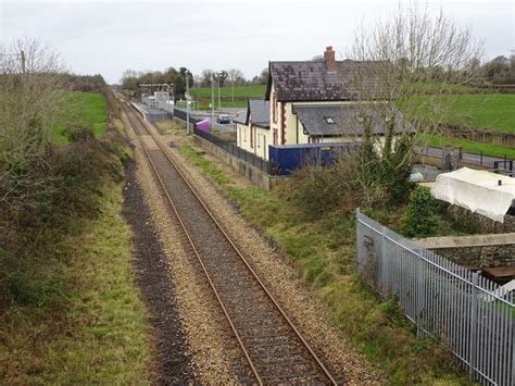 Sixmilebridge Railway Station County © Nigel Thompson Geograph