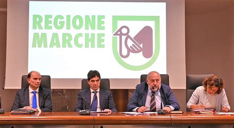 Moda Tavolo In Regione Marche Per La Crisi Del Settore Prima Pagina