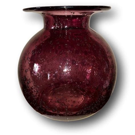 Vase boule en verre soufflé Dans le goût de Biot