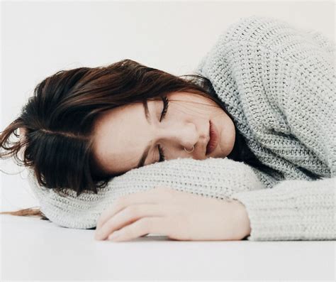 ADVICE AND TIPS FOR SLEEP-DEPRIVED MOMS - Mom Spark