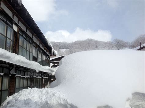 酸ヶ湯温泉 Summer Snow