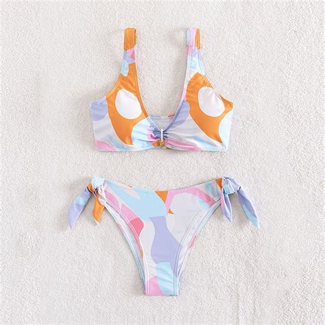 Sexig slipsfärgtryckt baddräkt Split Bikini Baddräkt med hög midja Bred axelrem Ringar BH