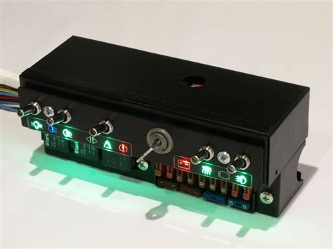 Автомобильная проводка версии 4.7.40 "Синтез", видео на столе — Лаби на ...