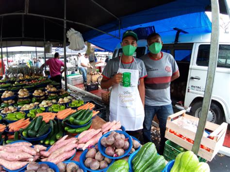 Mais de 130 feirantes do Espírito Santo participam da ação da Feira