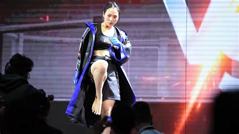 Hot girl MMA Việt Nam đẹp không góc chết fan nam chỉ muốn xin bị đấm