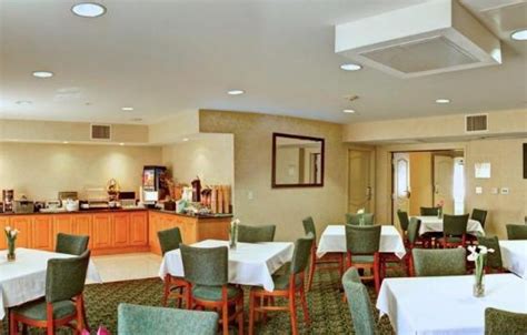 Best Western Plus Media Center Inn and Suites - Rooms For Change