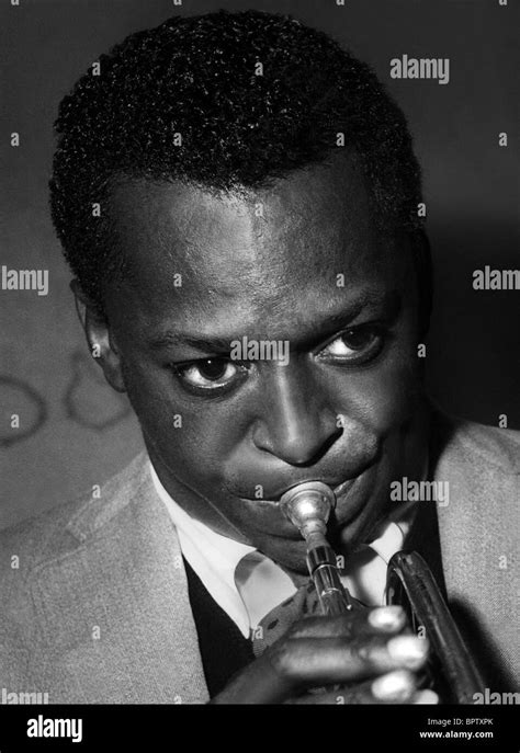 MILES DAVIS JAZZ MUSICIAN (1955 Stock Photo - Alamy