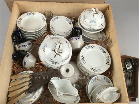 Dînette En Porcelaine de Paris Milieu Du XIXème Siècle - Jouets anciens