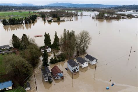Washington residents evacuate amid catastrophic flooding, National