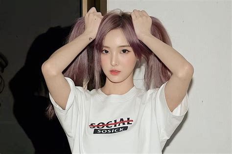 4 hot girl tài sắc của xứ chùa vàng nổi tiếng tại Việt Nam Tạp chí Tri thức