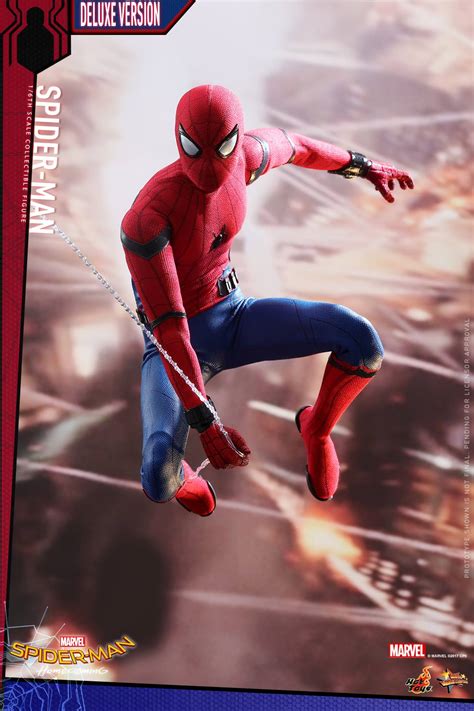 Hot Toys Spider Man Homemade Suit For Homecoming