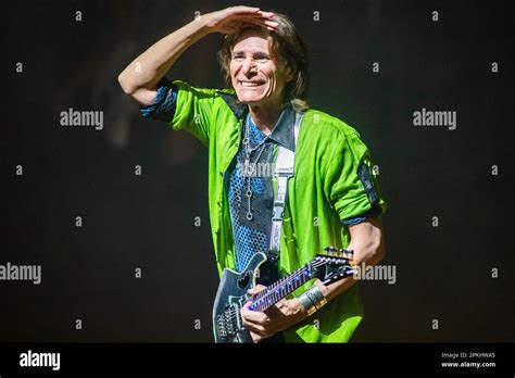 Steve Vai Stage Hi Res Stock Photography And Images Alamy