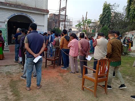 Hindustan Times On Twitter Electionswithht People Standing In Queue To Cast Their Votes At