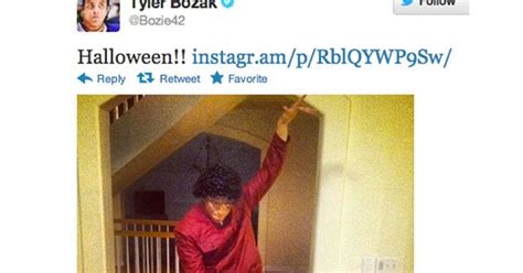 Tyler Bozak Dresses In Blackface For Halloween