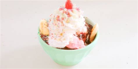 This Hot Fudge Sundae S Slow Seduction Is All The Friday Food Porn You Ll Need HuffPost
