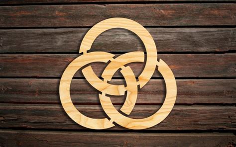 Borromean Rings Wall Decor From Natural Wood Emblem Amulet Etsy