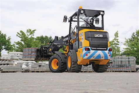 Nieuwe Elektrische Jcb E Al Beschikbaar Cumela