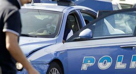 Omicidio A Modena Uomo Uccide La Madre Poi Va In Questura E Confessa