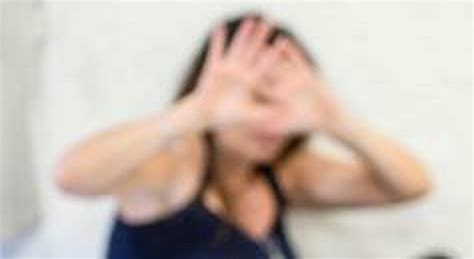 Acilia In Tre Violentano In Casa Una Donna Di Anni Dopo Averla