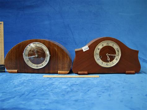 Lot - 2 WOODEN MANTLE CLOCKS