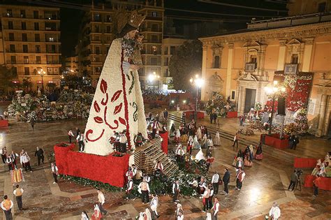 Fallas Normas Para Desfilar En La Ofrenda De Flores 2019