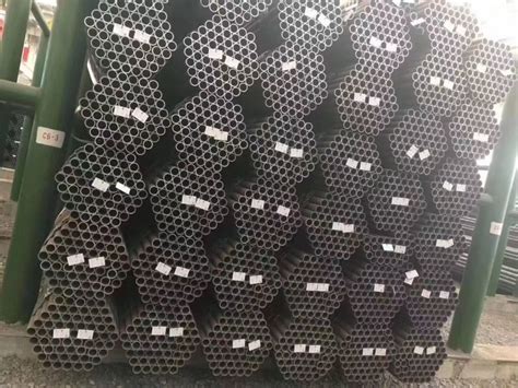 Hot Rolled Carbon Alloy Seamless Steel Pipe Tube ASTM A53 A106 Gr B A210 E355 St52