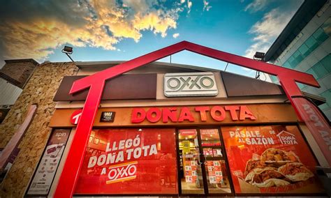 Doña Tota y Oxxo se fusionan así luce supermercado restaurante de Femsa