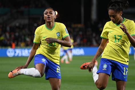 Brazils New Generation Sets The Rhythm Of The National Team In The