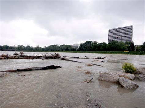 Bilder Hochwasser An Der Isar In M Nchen