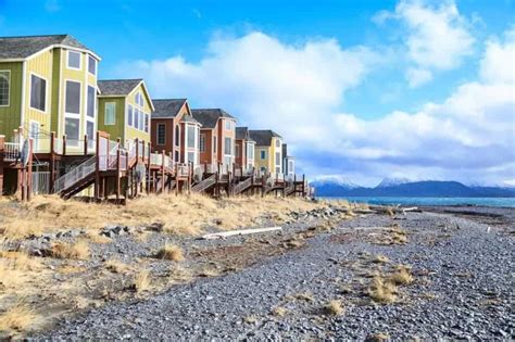 13 Exceptional Hotels in Homer Alaska on Kachemak Bay