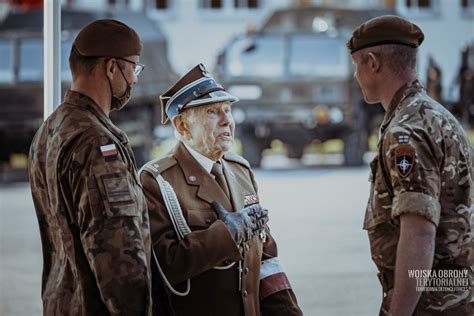 Nowi terytorialsi zaprzysiężeni w dniu święta 1 Podlaskiej Brygady OT