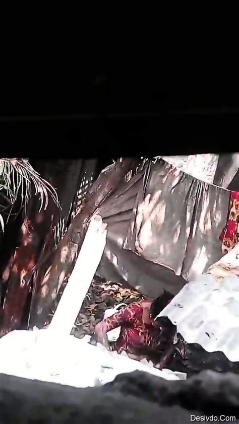 Neighbour Bhabhi Nude Bath Secretly Captured