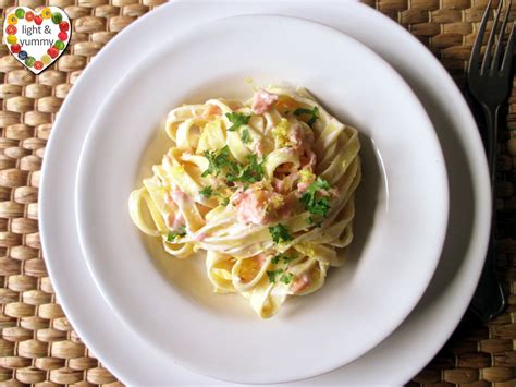 Creamy salmon tagliatelle with lemon, no cream, ready in 15 minutes!