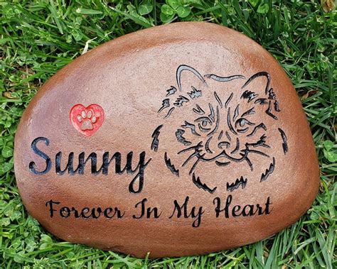 One of many Cat Design Memorial Stones itzadooziepets.com | Cat ...