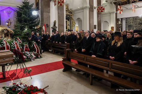 Szef KPRP na uroczystości pogrzebowej profesora Zbigniewa Wawra