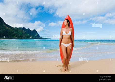 Hot Sexy Catherine Kim Bikini Pics