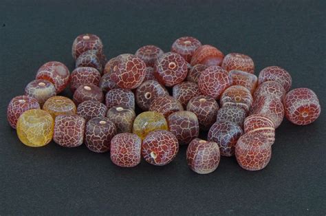 45 Dzi Beads From Tibet Old Dragon Vein Agate 1088 Mm Catawiki