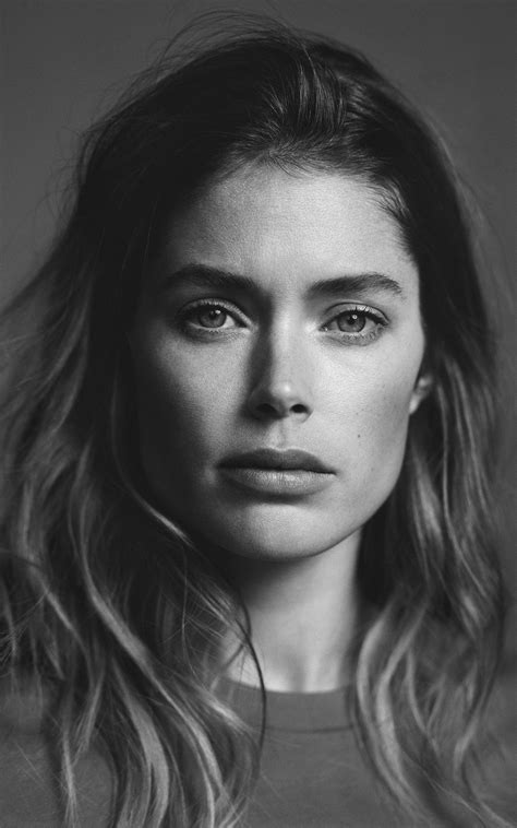 Masculine Clothes Moscow Mules And Noodles Supermodel Doutzen Kroes Shares Her Life S