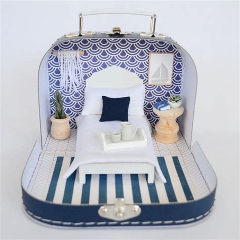 Pin By Shorty Arsy On Suitcase Dollhouse Doll House Travel Dollhouse