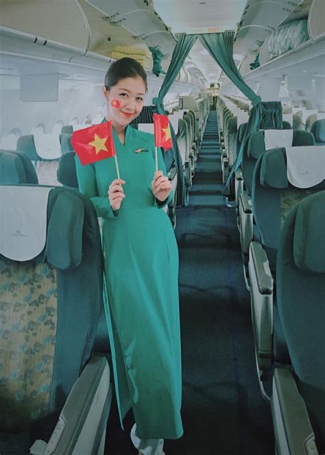 【ベトナム】ベトナム航空 客室乗務員 Vietnam Airlines Cabin Crew【vietnam】 ベトナム航空