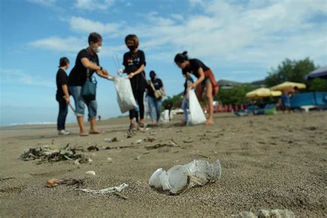 Sampah Dan Aktivitas Pariwisata Sampah Di Destinasi Wisata Tak Kenal