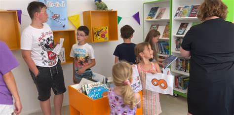 Opening Eerste ‘bibliotheek Op School Video