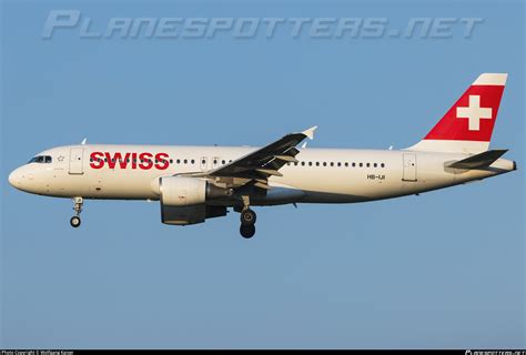 HB IJI Swiss Airbus A320 214 Photo By Wolfgang Kaiser ID 1284495