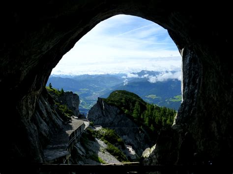 Hiking at the World's Largest Ice Cave - Austria's EISRIESENWELT - SOTC ...