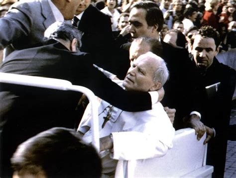 Papa Wojtyla Il Pontificato Per Immagini Dall Elezione All Attentato