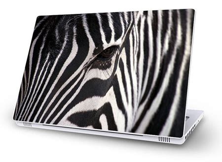 40 Awesome and Beautifully Designed Laptop Skins - blueblots.com