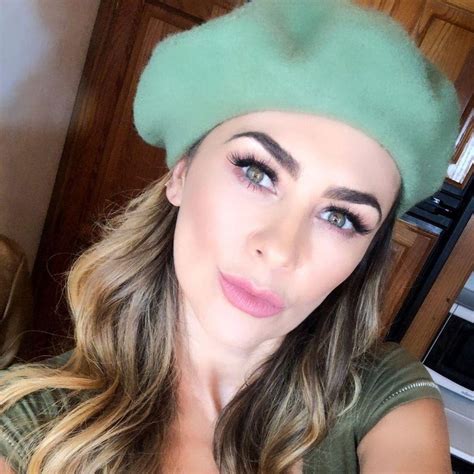 Aracely Arámbula asegura que Luis Miguel no habla con sus hijos HOLA