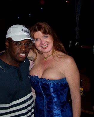 Mature British Wife Marlene Flint Luscious Hentai Manga Porn