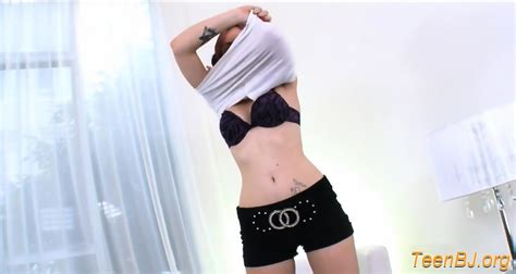 Phallus Visits Worshipped Brunette Babe S Slit